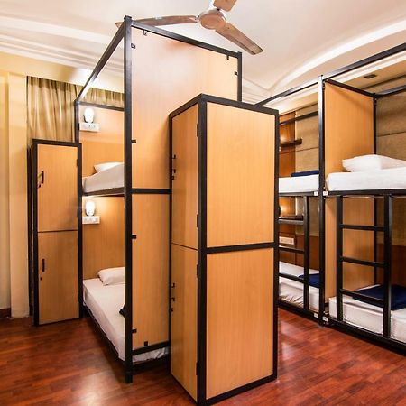 Madpackers Delhi West Hostel New Delhi Exterior foto